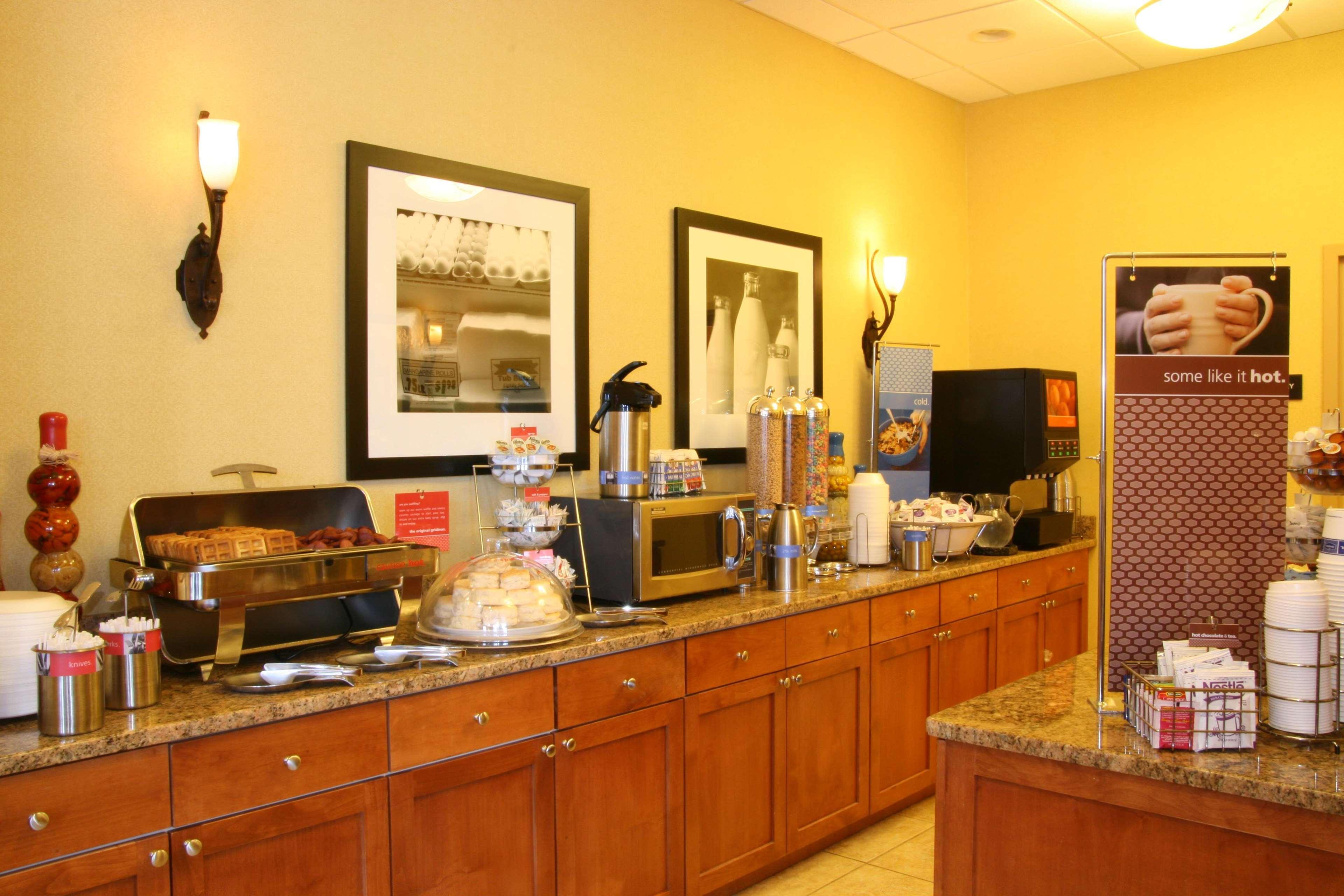 Hampton Inn & Suites Parker Restaurant foto